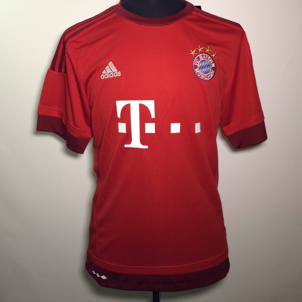 Bayern Munich Home Jersey - Picture 1 of 8